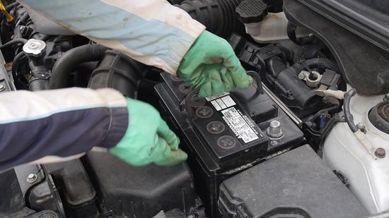 EFB stop-start battery replacement in London